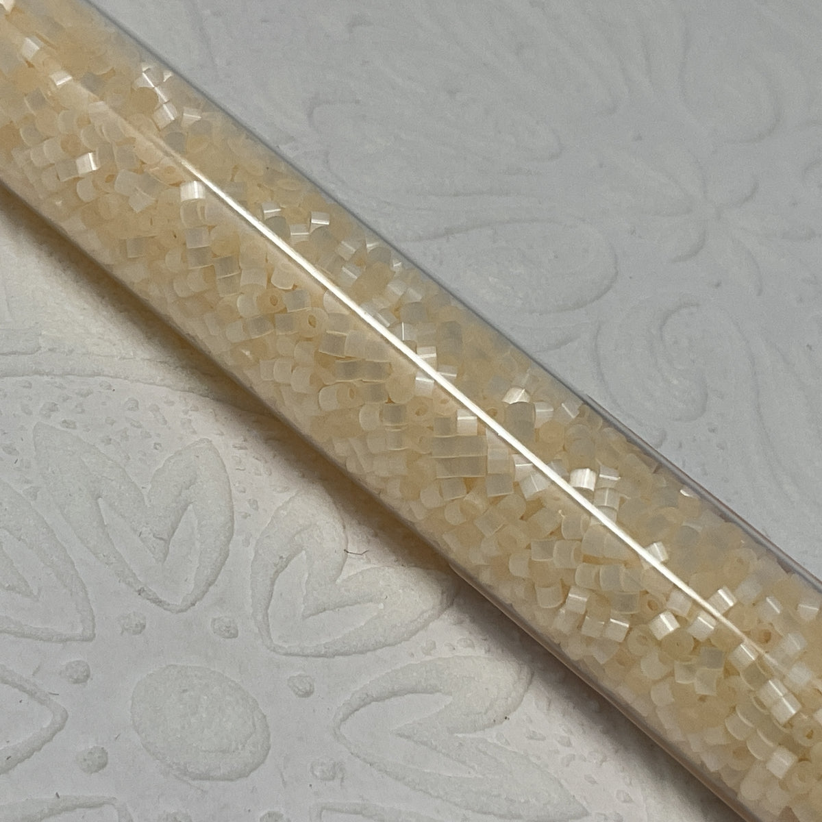 1.6mm Size 15/0 24g tube Cylindica Seed Beads Vanilla