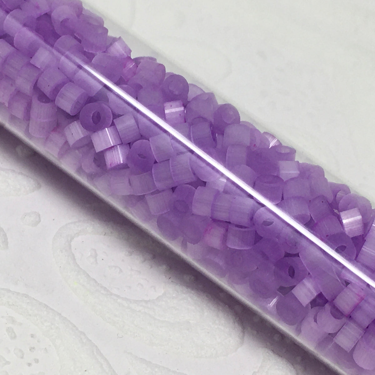 2.5mm Size 15/0 24g tube Cylindica Seed Beads Orchid