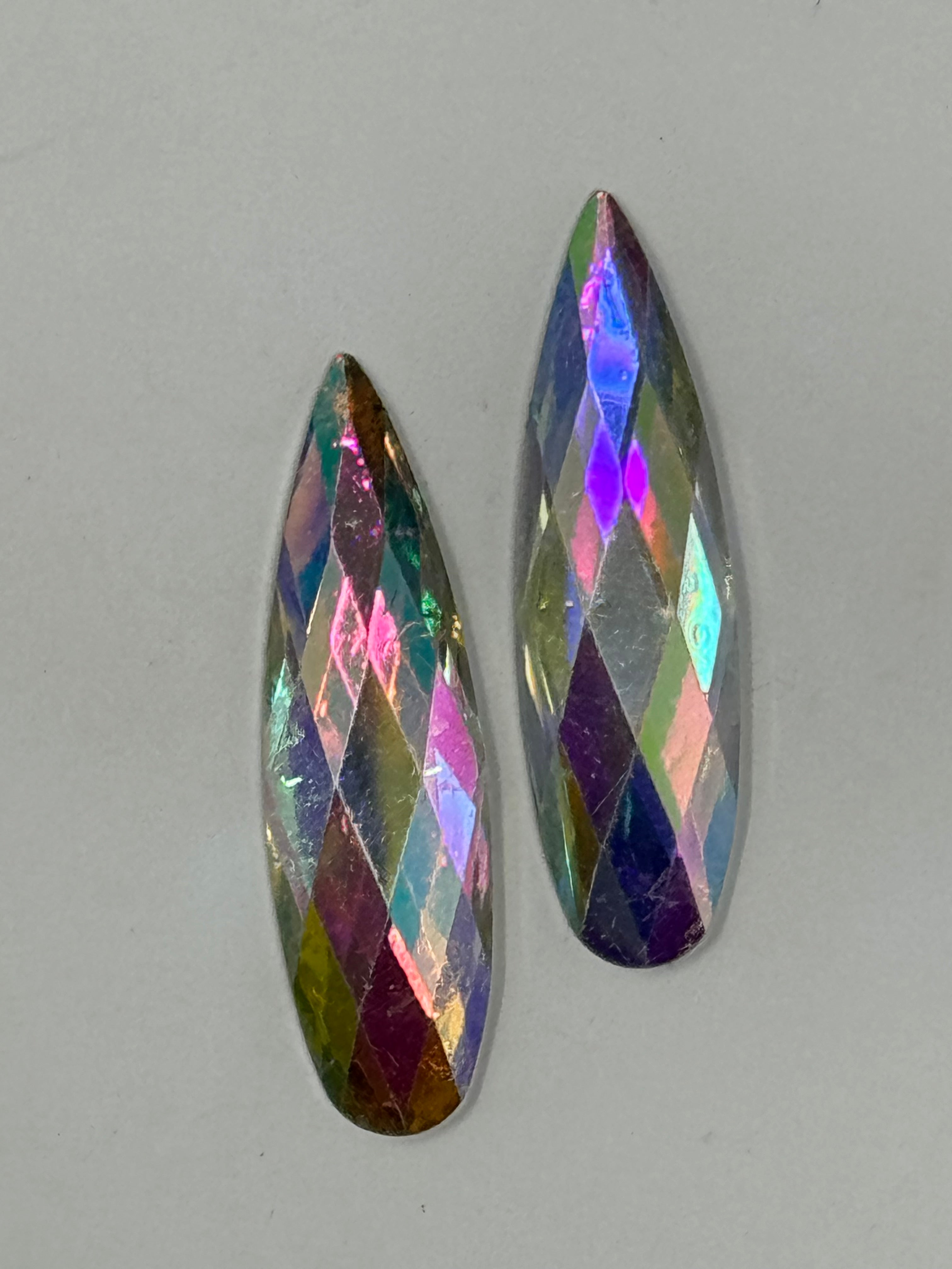 Rhinestone Earring Center Pair