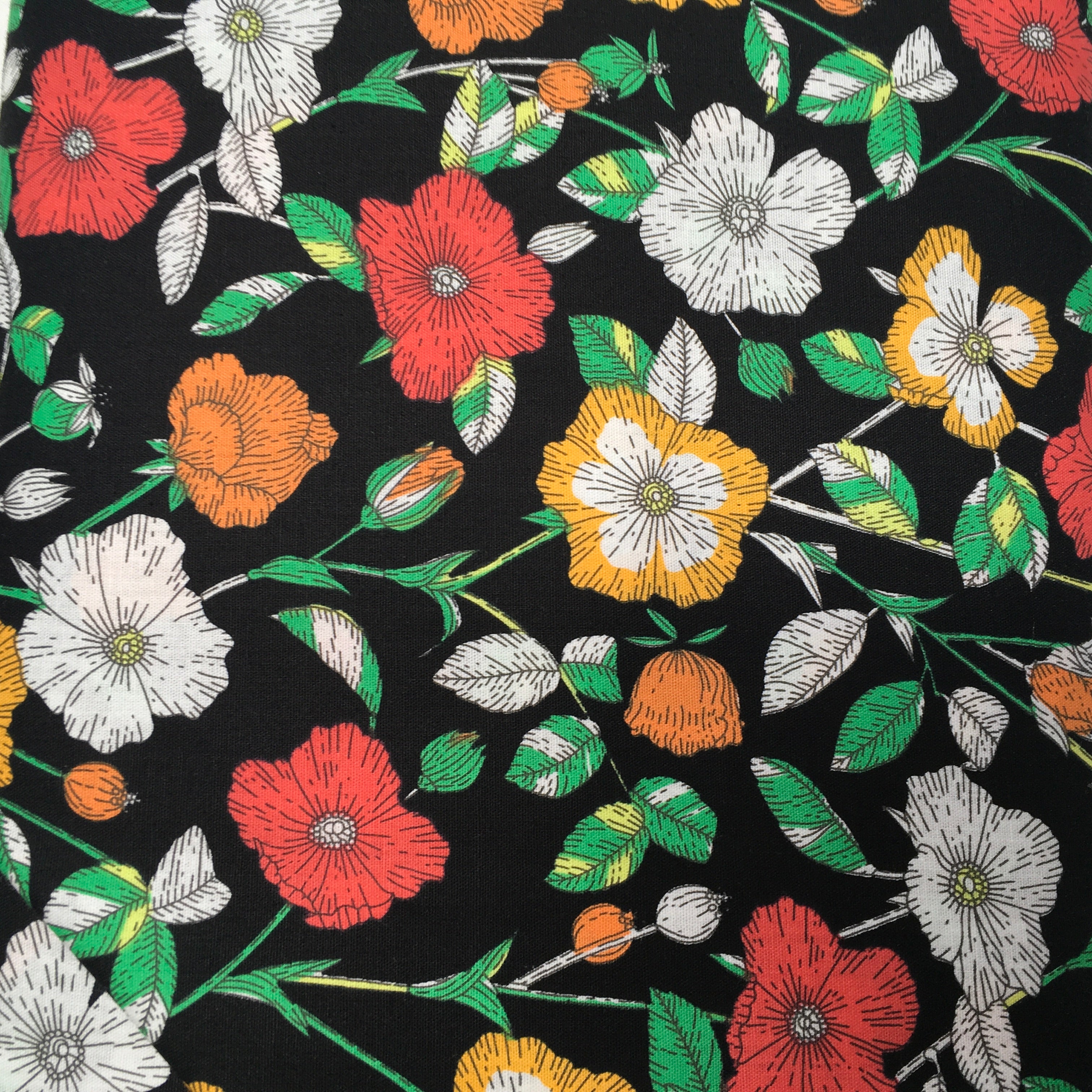 Punchy Petals Black